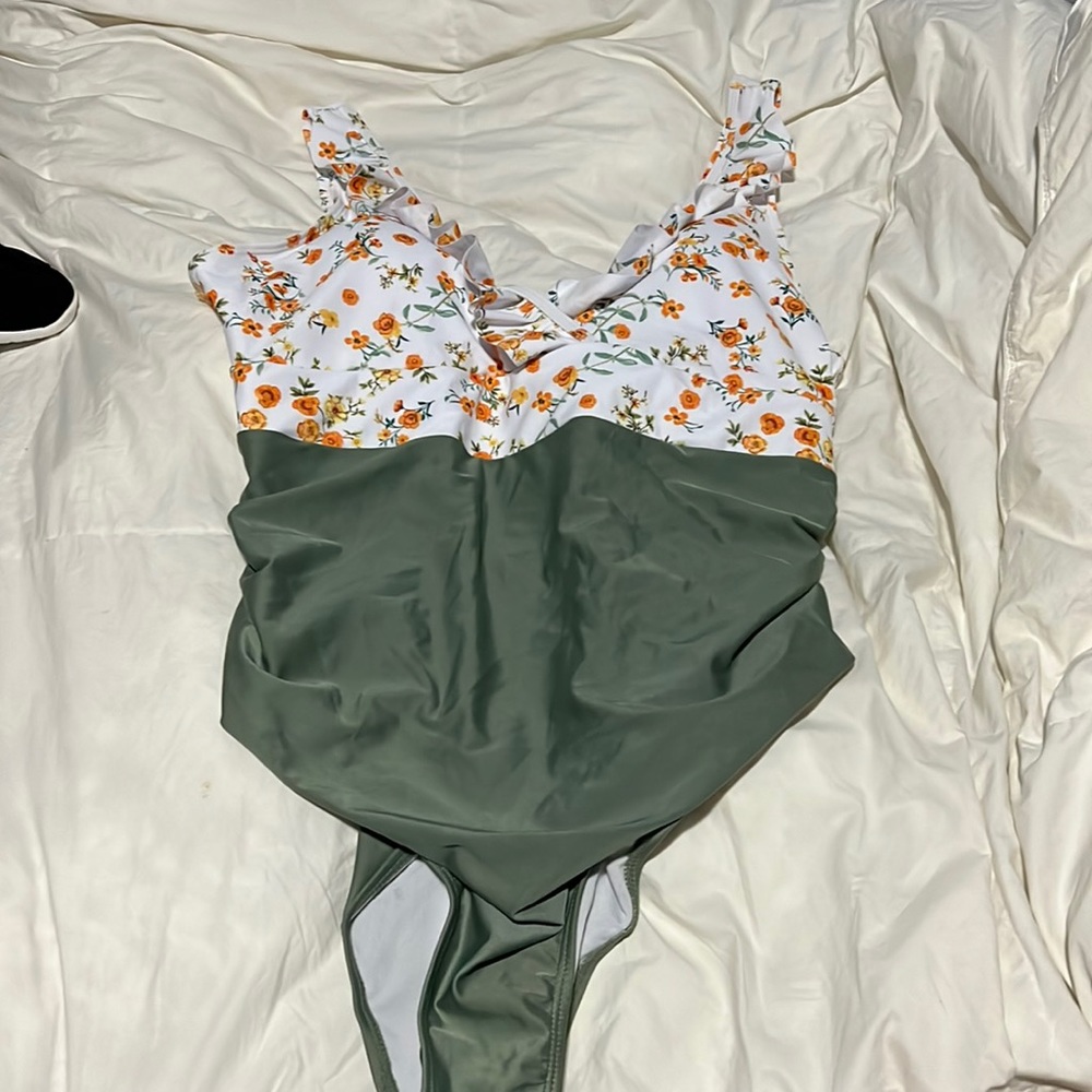 SHEIN Plus Size Swimsuit